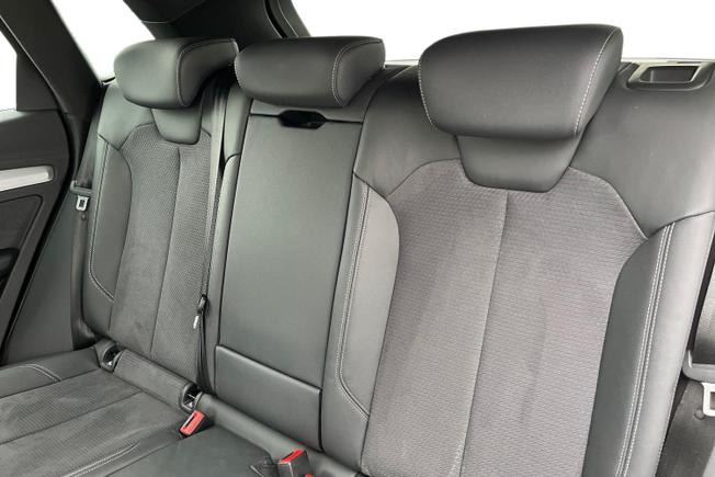 AUDI Q5 Photo 10