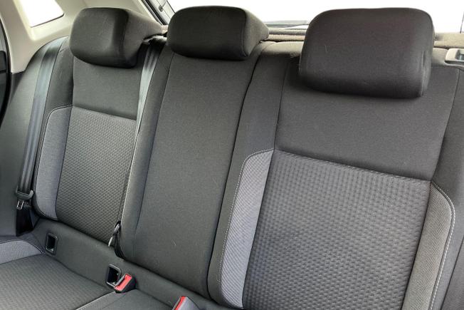 VOLKSWAGEN Polo Photo 9