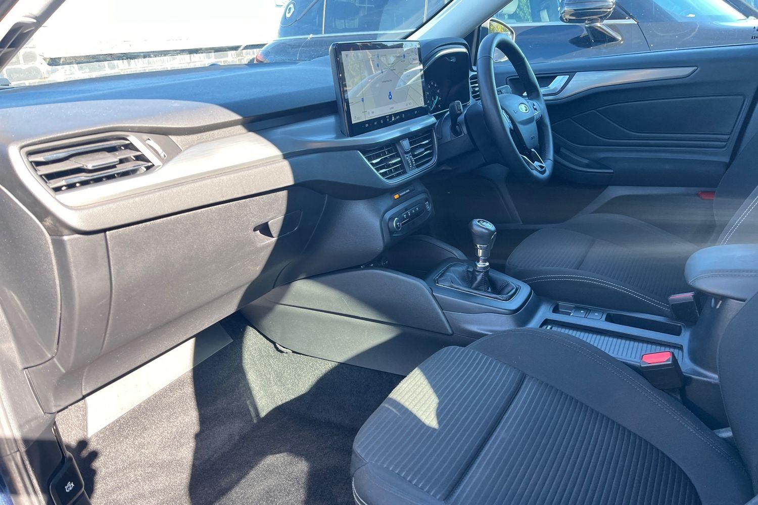 Ford Focus Photo 17