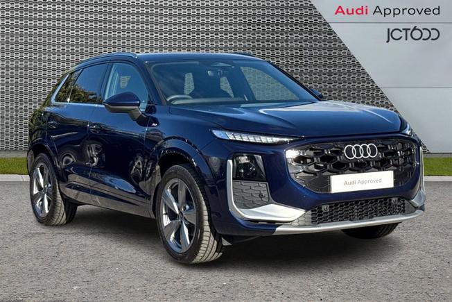 AUDI Q3 Photo 1