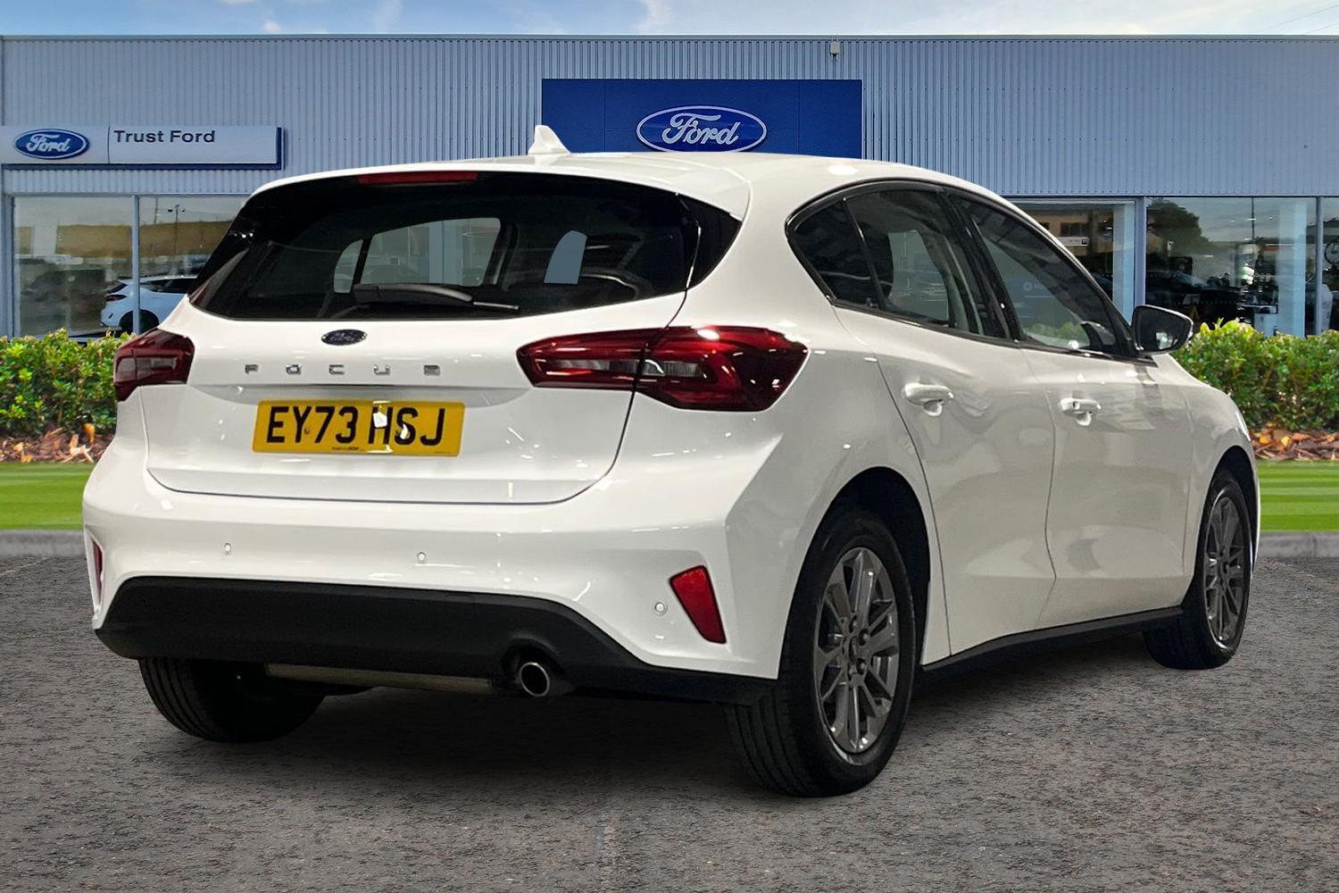 Ford FOCUS Photo 3
