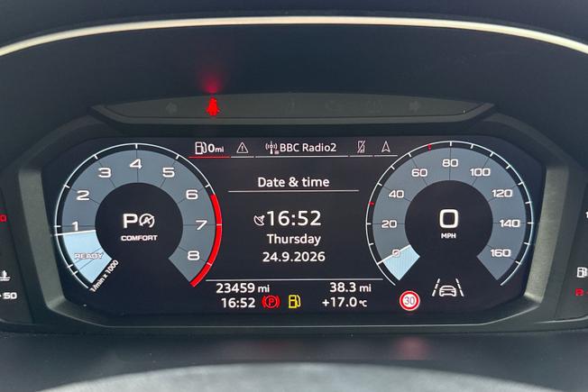 AUDI Q3 Photo 15