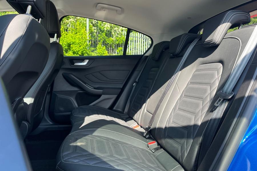 Ford Focus Photo autoimg-57bc781573f61cfcc8b63a8c98b7d66a3ce23b5f.jpg