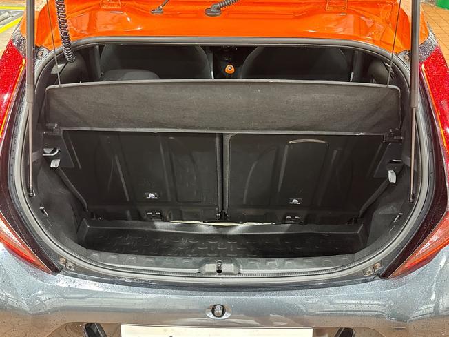 TOYOTA Aygo Photo 12