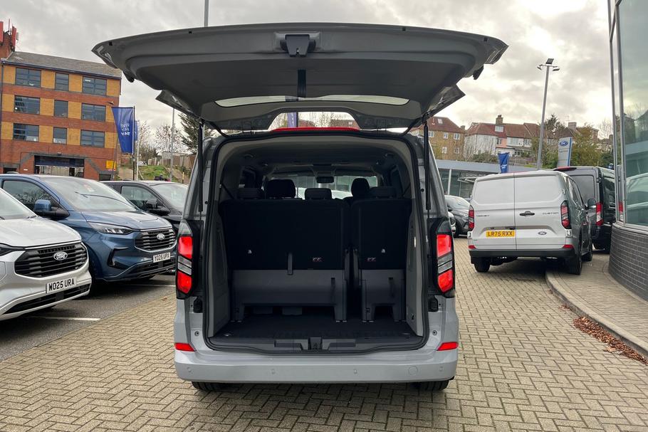 Used Ford TOURNEO CUSTOM LS75WCP 6