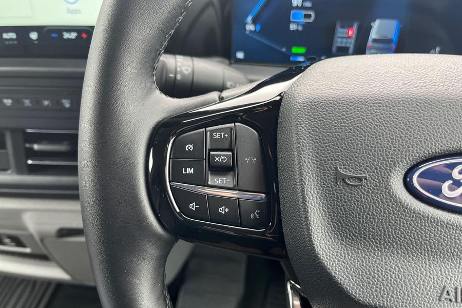 Ford E-TRANSIT CUSTOM Photo autoimg-57c4d403708d71f7624af1defadce836e539b2de.jpg