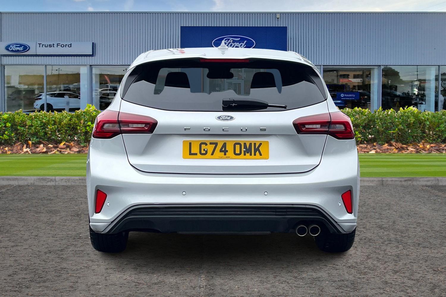Ford FOCUS Photo 6