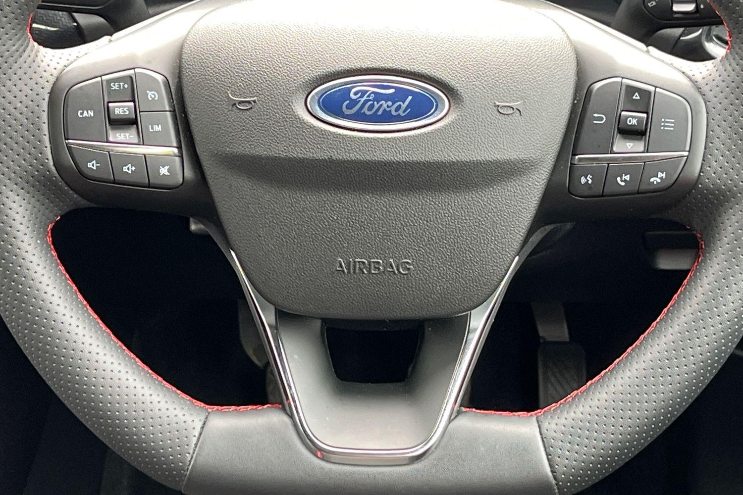 Ford Fiesta Photo 11