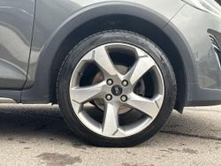 FORD Fiesta Photo 5
