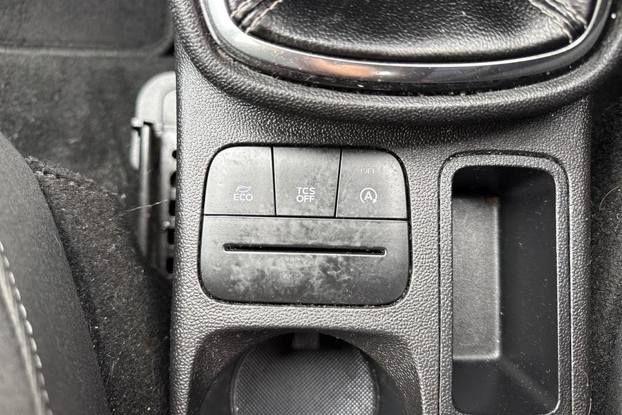 Ford FIESTA Photo autoimg-57ca04167345db49470f0bd3678aad85cddd8d2a.jpg