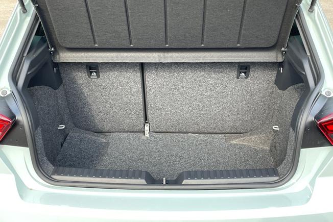 SEAT Ibiza Photo 12
