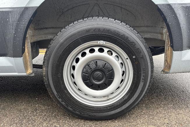 VOLKSWAGEN CRAFTER Photo 26