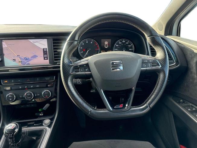SEAT Leon Photo 11