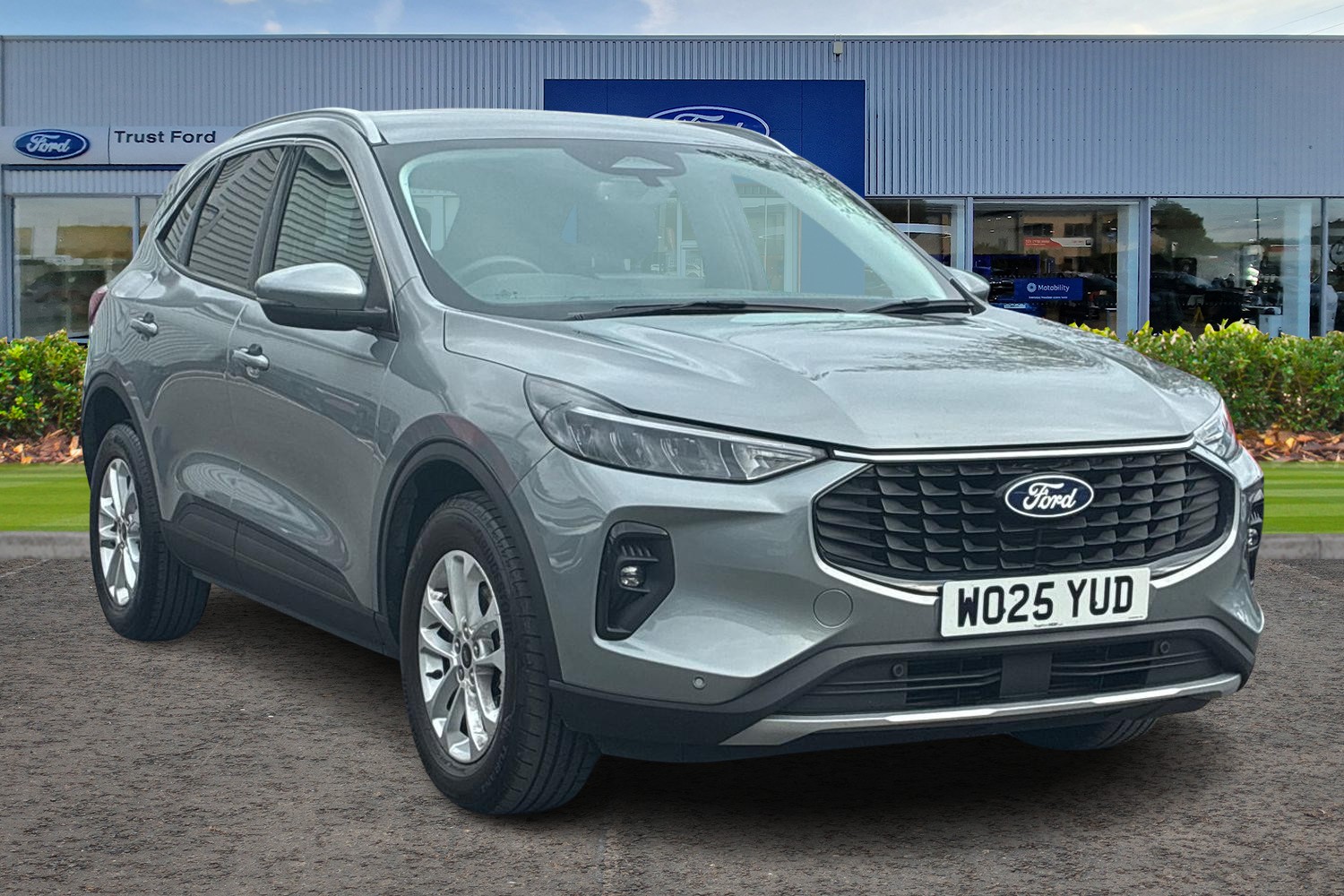Ford Kuga Photo 0