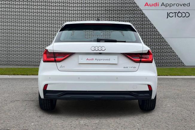 AUDI A1 Photo 7