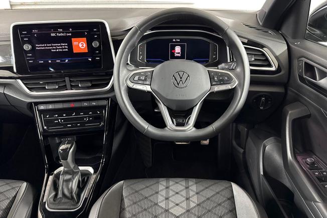 VOLKSWAGEN T-Roc Photo 11
