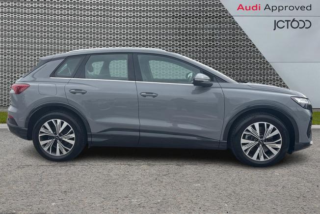 AUDI Q4 E-Tron Photo 4