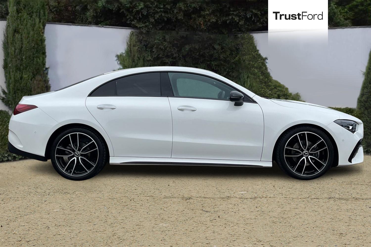 Mercedes-Benz CLA Photo 2
