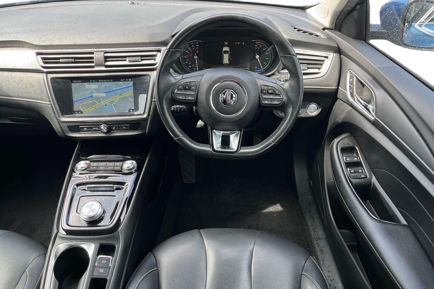 MG MG5 Photo 10