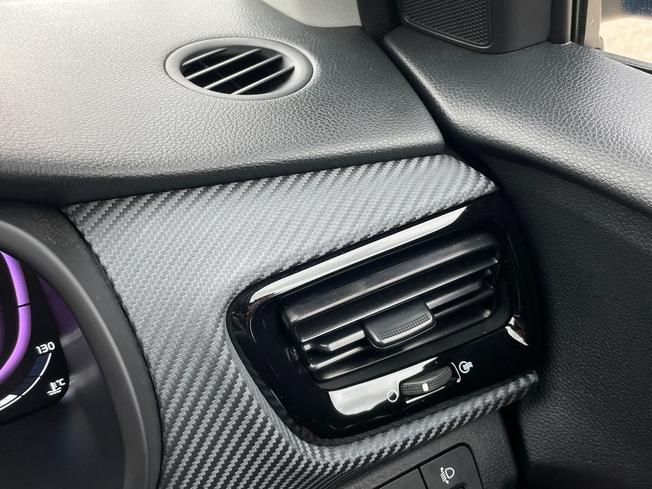 KIA Stonic Photo 35