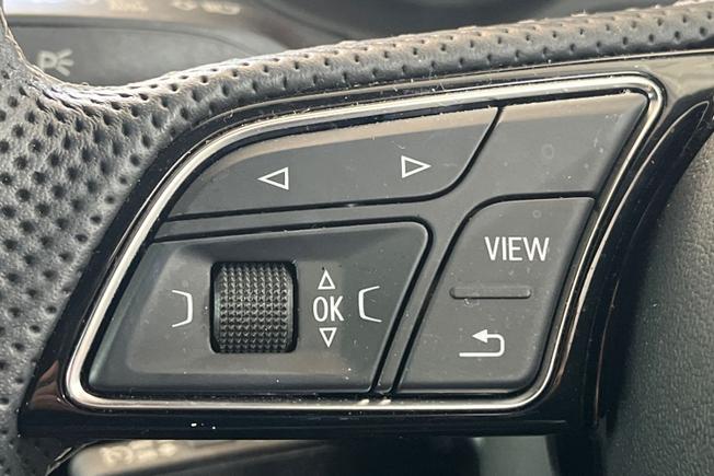 AUDI Q2 Photo 16
