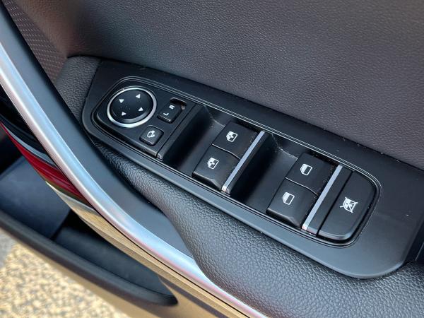Kia ProCeed Photo autoimg-57eb0231cb37178436b9b47ac4cc89c7f43fe769.jpg