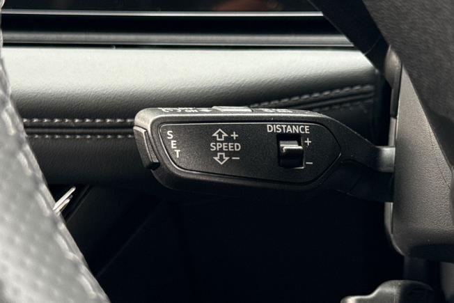 AUDI A6 E-Tron Avant Photo 26