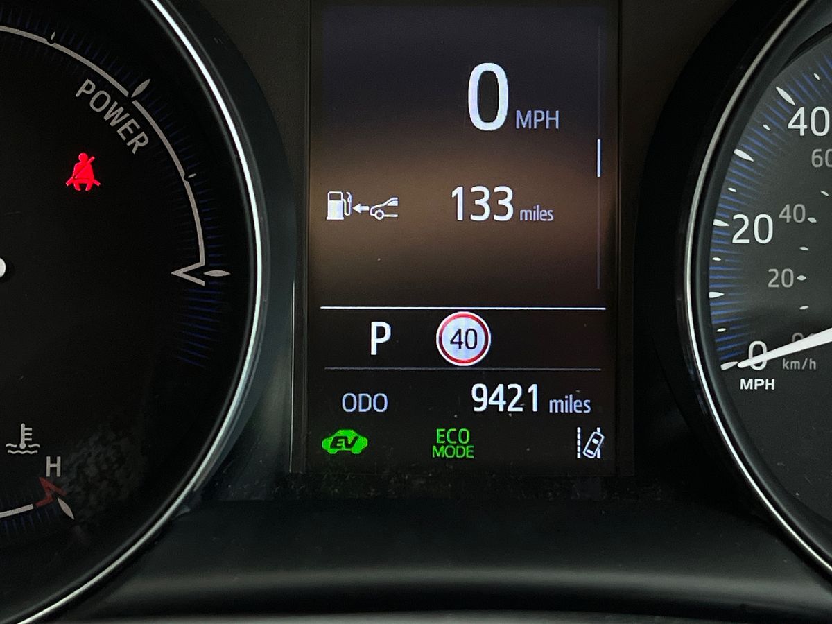 Toyota C-HR Photo 42
