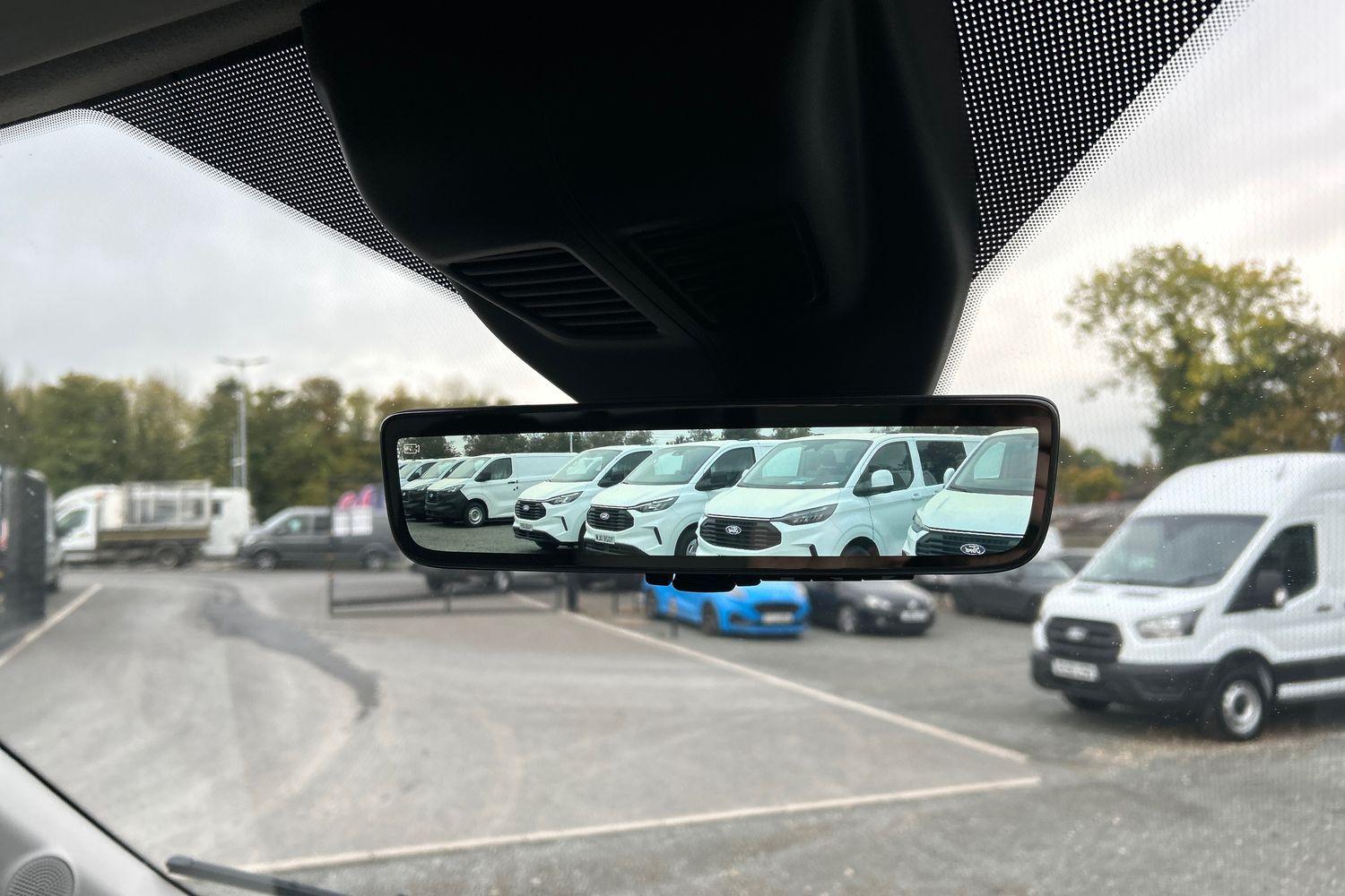 Ford Transit Photo 9