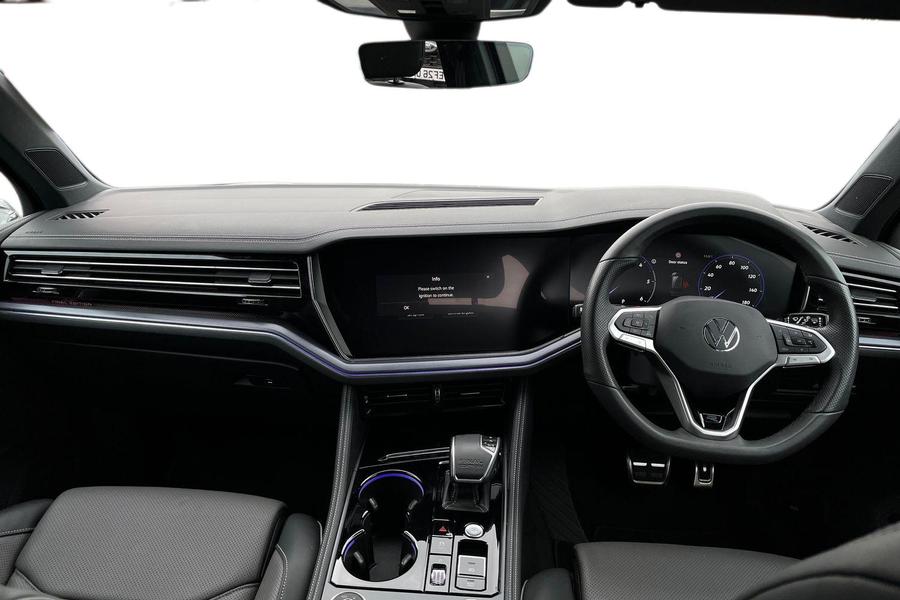 Volkswagen TOUAREG Photo autoimg-57f80a2065ebe7b2dfbfe72e6faf52ae6d7552c7.jpg
