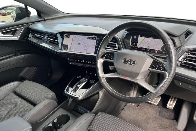 AUDI Q4 E-Tron Photo 6