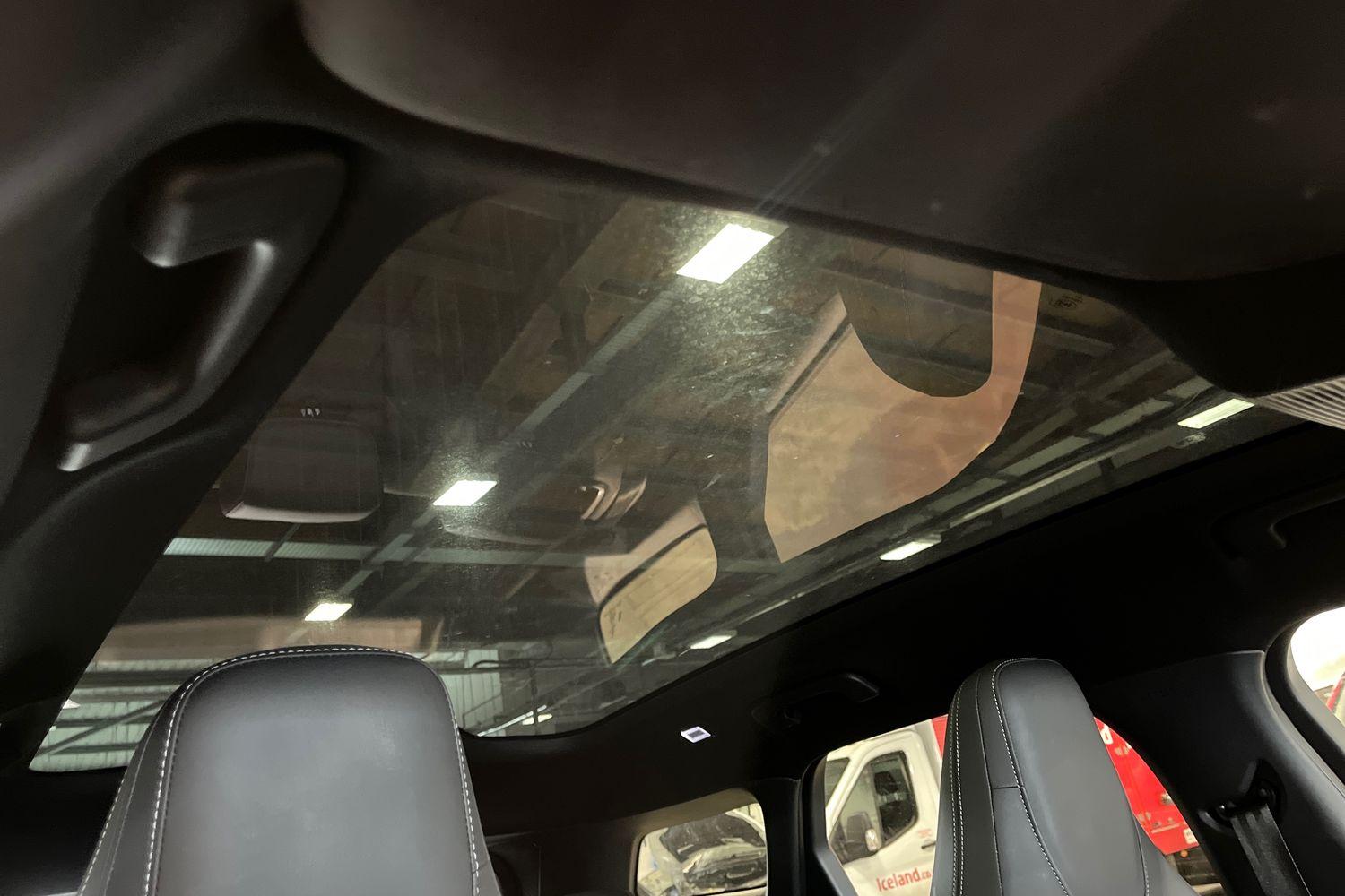 Ford Explorer Photo 29