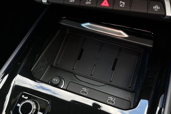 AUDI Q3 Photo 23