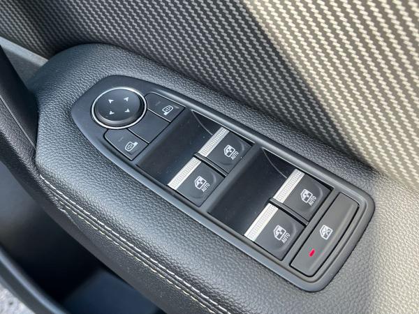 Renault Captur Photo autoimg-580688d104997b5fafaf7dd1a088d105c537dc21.jpg