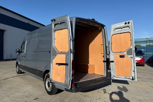 VOLKSWAGEN Crafter Photo 31