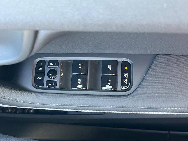 Polestar Polestar 2 Photo autoimg-5808d6ce05eb5c618f2fe8aaabc8f021a2a934fe.jpg