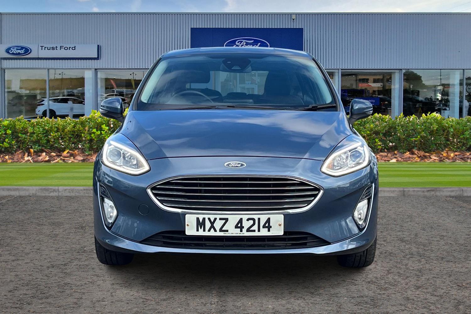 Ford FIESTA Photo 5