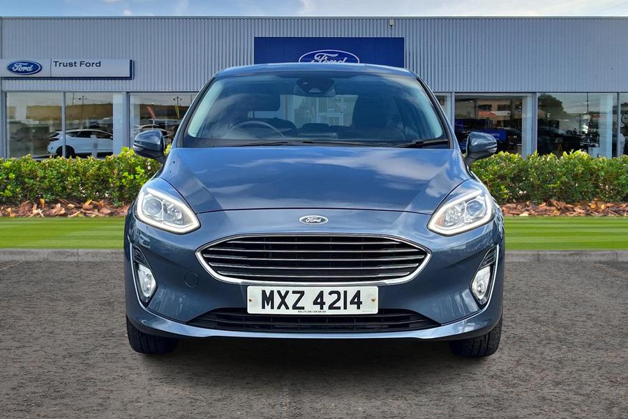 Ford FIESTA Photo autoimg-580babec10fee27967badc254d4b8aab3cd46d71.jpg