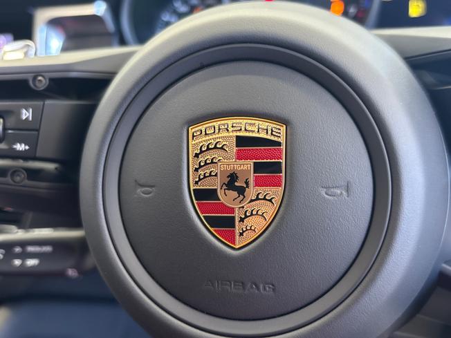 PORSCHE Macan Photo 43