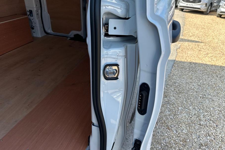 Used Ford E-TRANSIT CUSTOM HV75CDF 24
