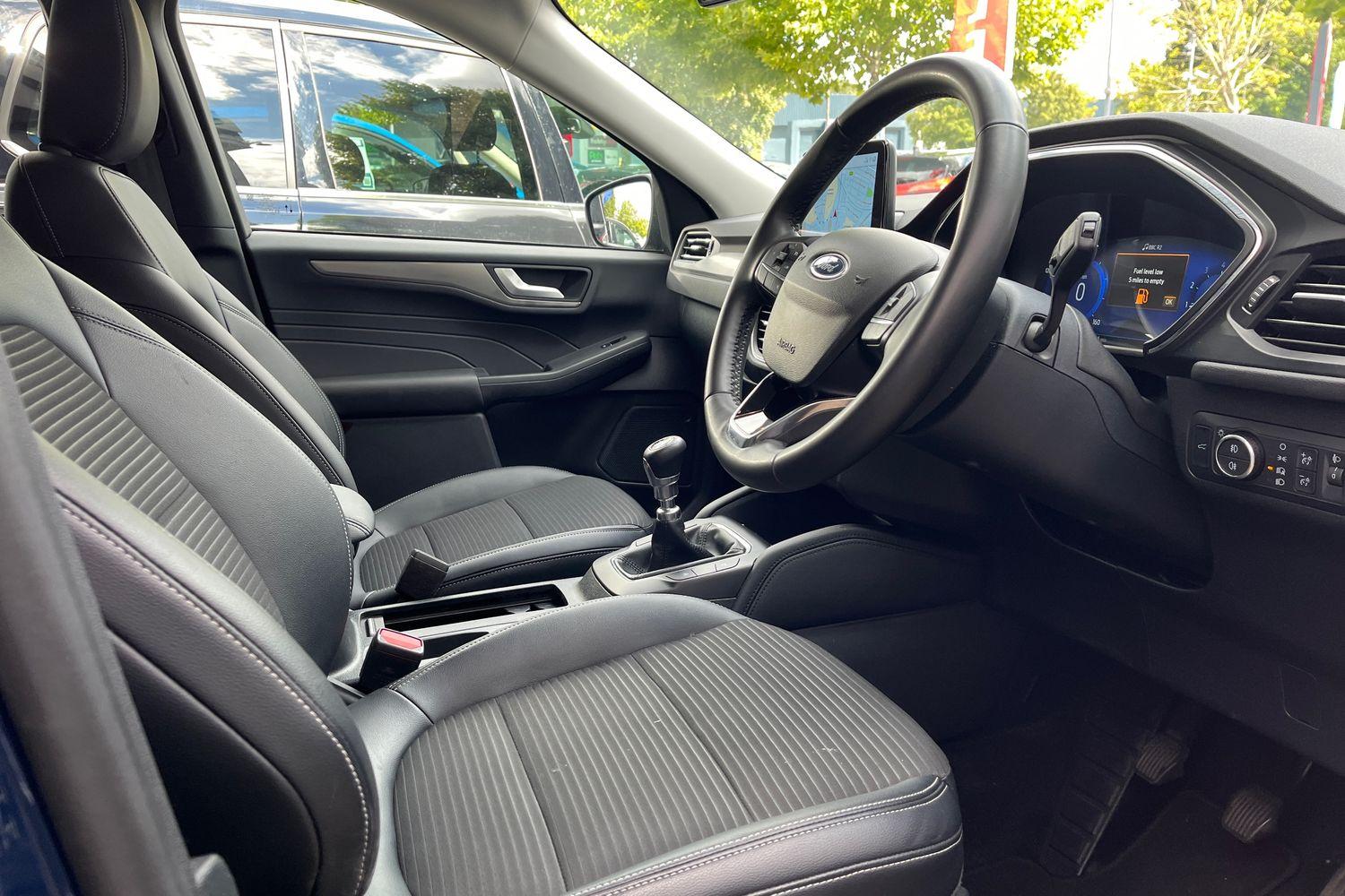 Ford KUGA Photo 16