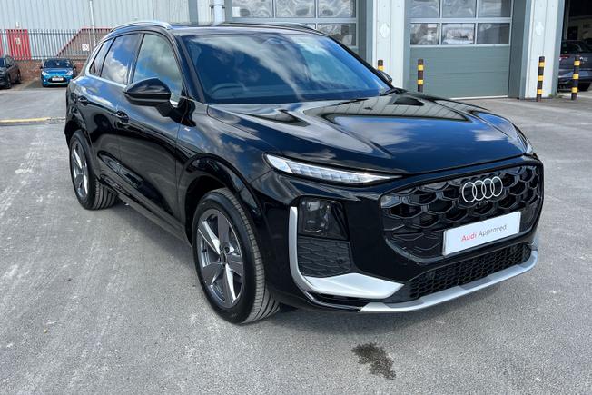 AUDI Q3 Photo 46