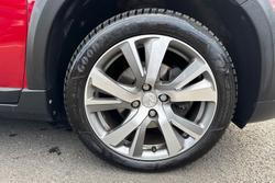 PEUGEOT 2008 Photo 5