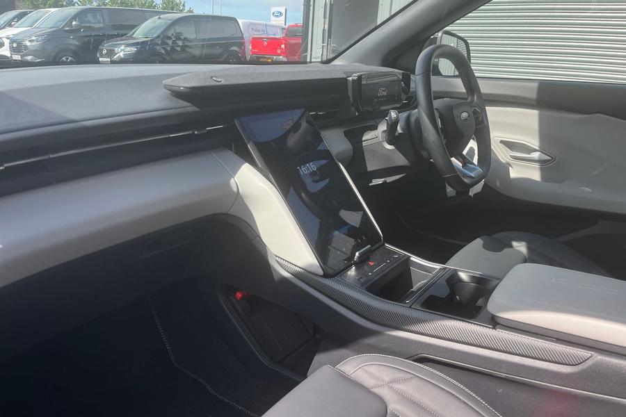 Ford Explorer Photo autoimg-58177ccba7babd2056badc82644a51c58e3000f3.jpg