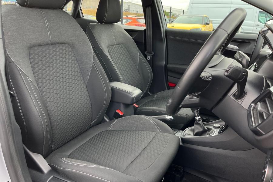 Ford Puma Photo autoimg-5819199b7cd024b51292ad1080d2db85f50d1900.jpg