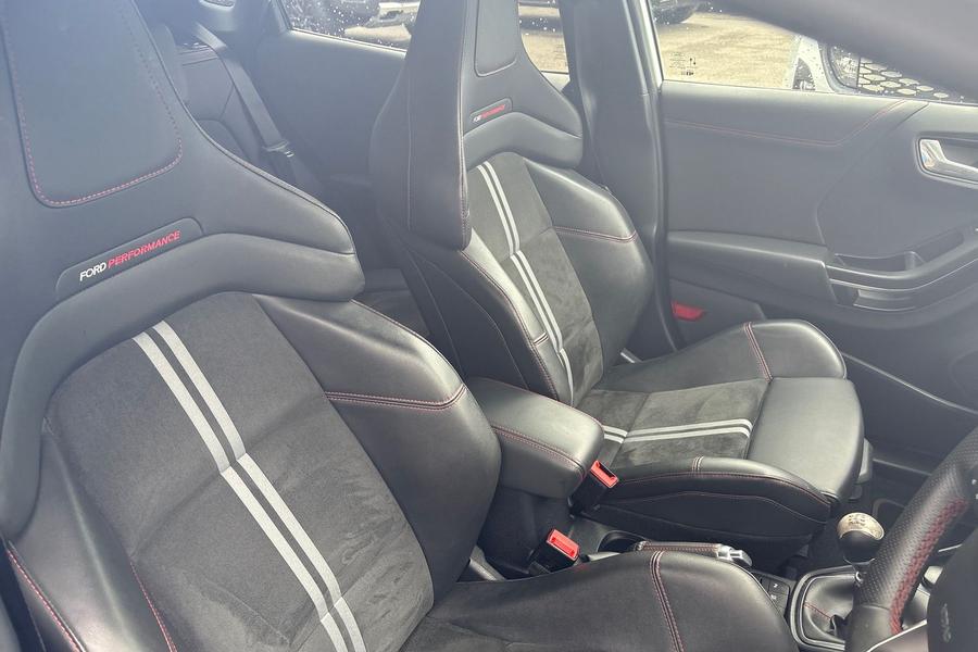 Ford PUMA Photo autoimg-581c7a859ffdca71d91129c24e80676d2e63d7ab.jpg