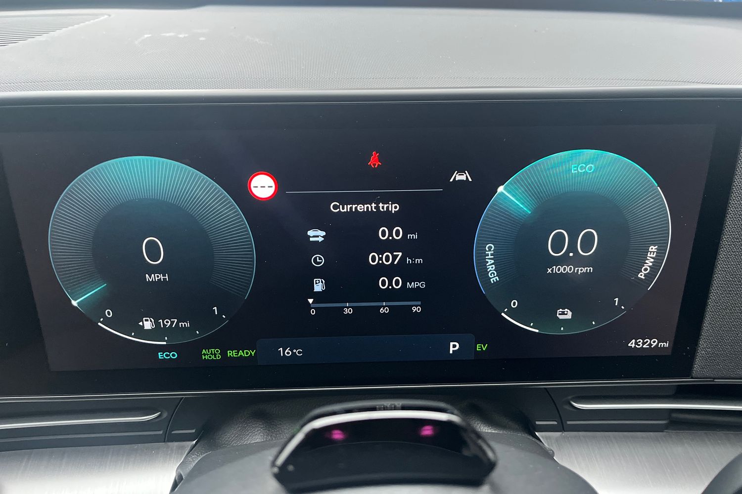 Hyundai KONA Photo 12
