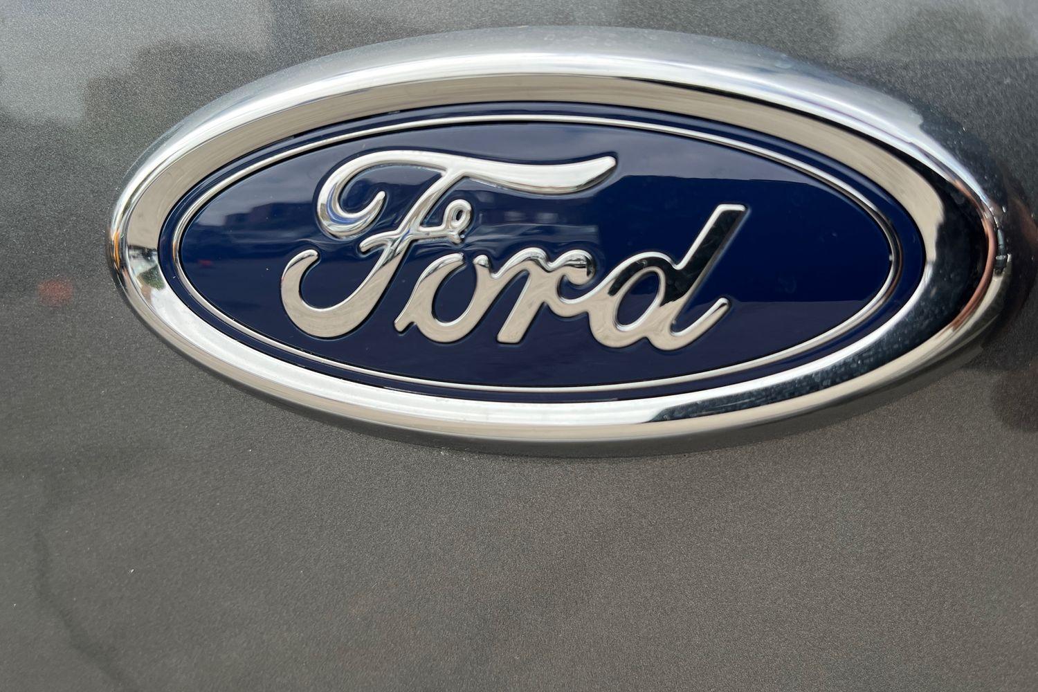 Ford TRANSIT CONNECT Photo 40
