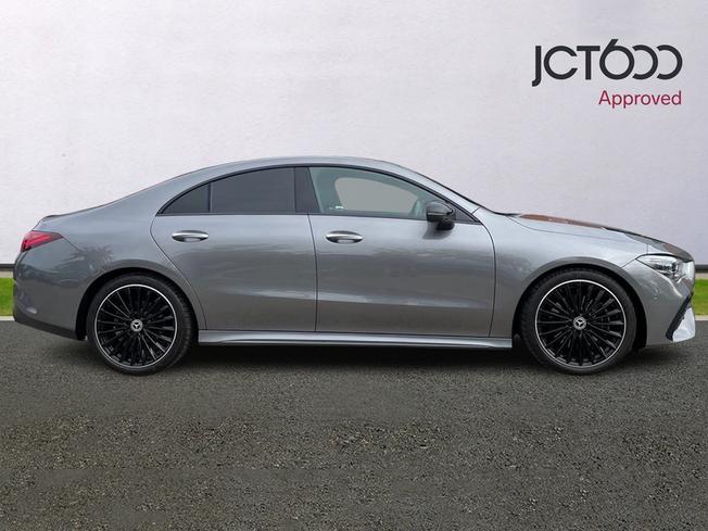 MERCEDES-BENZ CLA Photo 4
