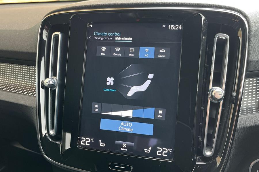Volvo XC40 Photo autoimg-5824462d73a50175c4c6cbdc6f65e4edc47e0c86.jpg